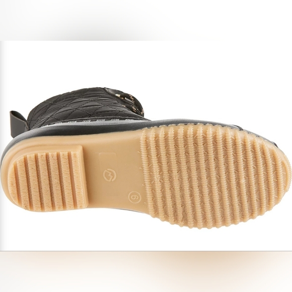 Magellan Outdoors Women Quilted Duck Boots - Picture 4 of 6